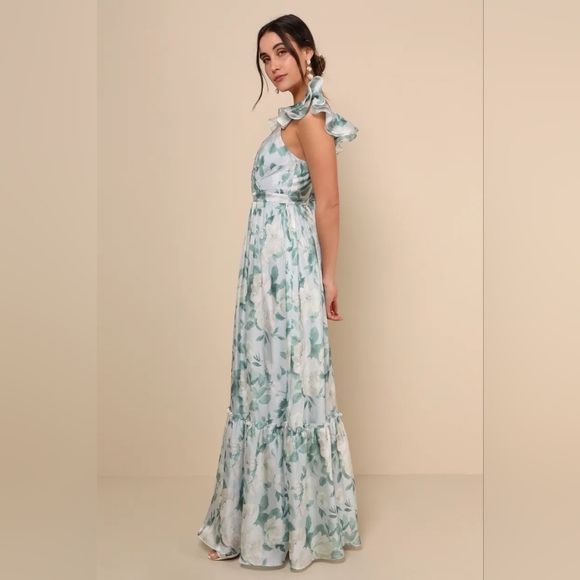 Lulus Soiree Perfection Light Blue Floral Ruffled Tiered Maxi Dress M Wedding - Picture 4 of 11